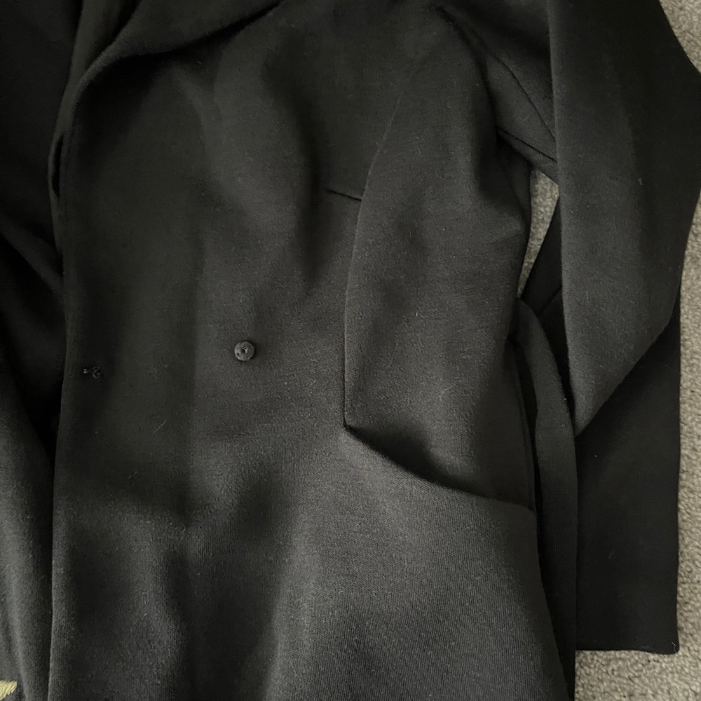 Long wool coat with embroidered accents in white and yellow by Kay Unger - Picture 9 of 10
